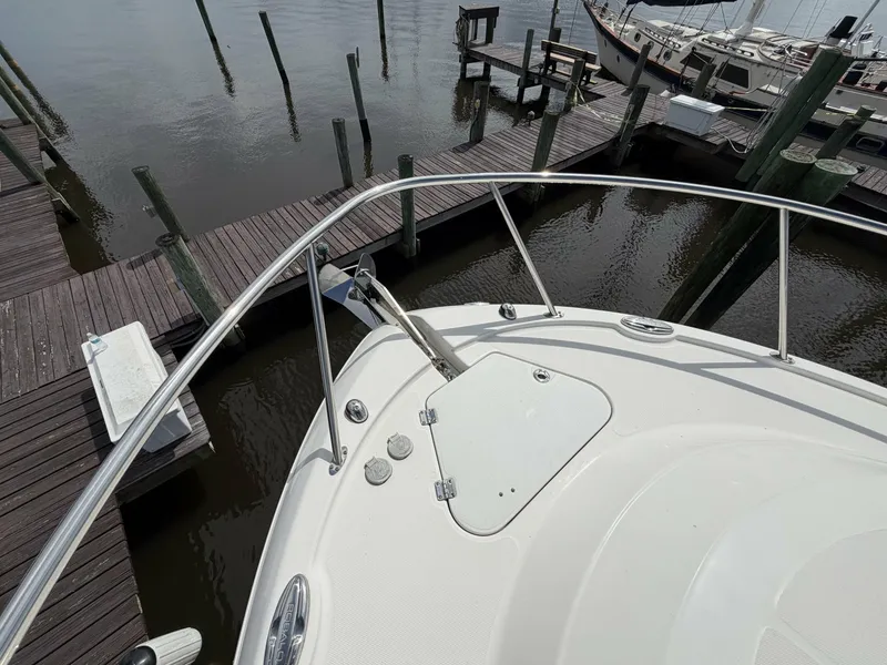 Slide: The Image of Robalo R305 2016 - 8551131