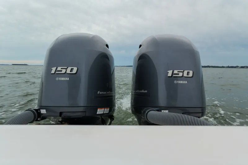 Slide: The Image of Contender 24S 2023 - 8635493