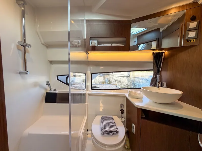 Slide: The Image of Beneteau Antares 11 Coupe 2024 - 8595139