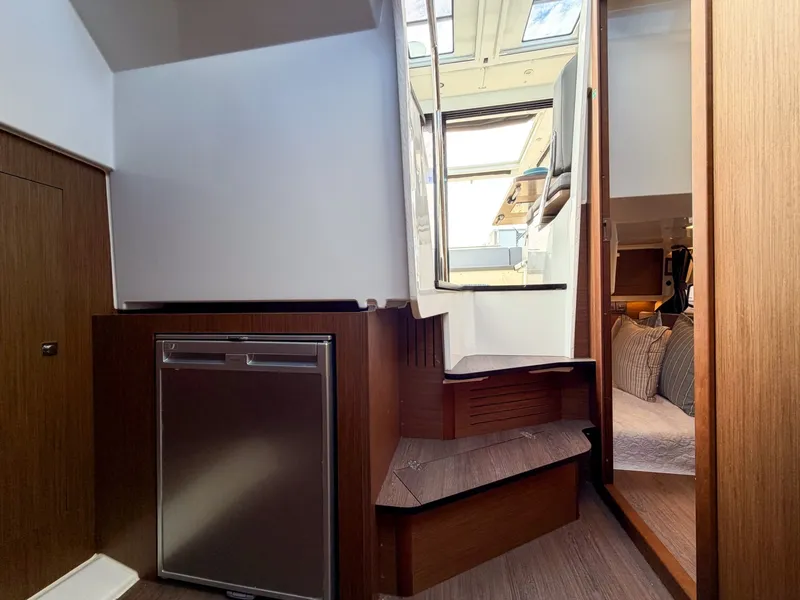Slide: The Image of Beneteau Antares 11 Coupe 2024 - 8595167