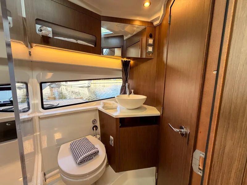 Slide: The Image of Beneteau Antares 11 Coupe 2024 - 8595140