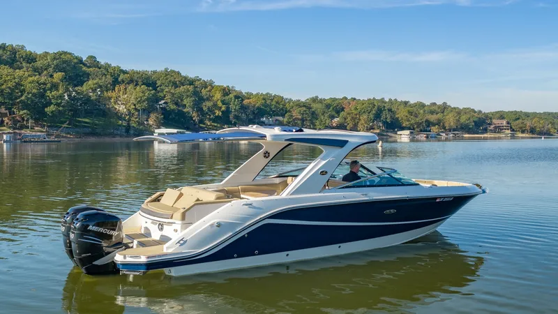 The Image of Sea Ray 310 SLX Outboard 2021 - 8598411
