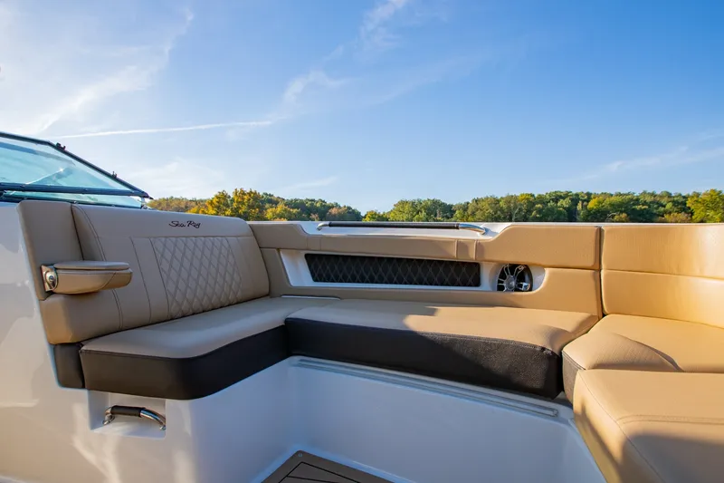 Slide: The Image of Sea Ray 310 SLX Outboard 2021 - 8598431