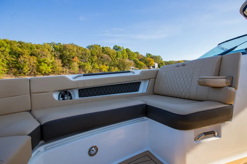 Slide: The Image of Sea Ray 310 SLX Outboard 2021 - 8598432