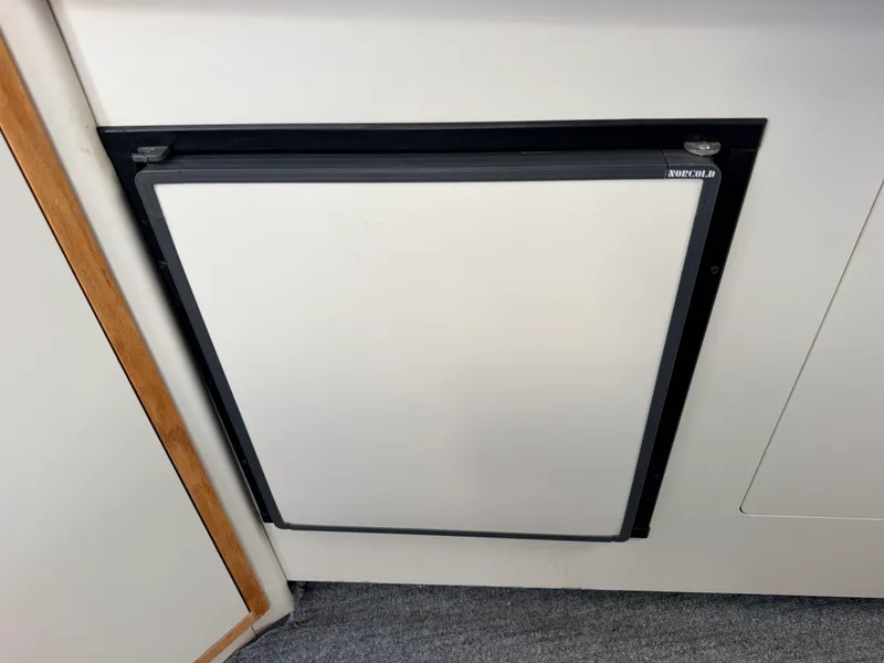 Slide: The Image of 1995 Larson Cabrio 280 - 8700023