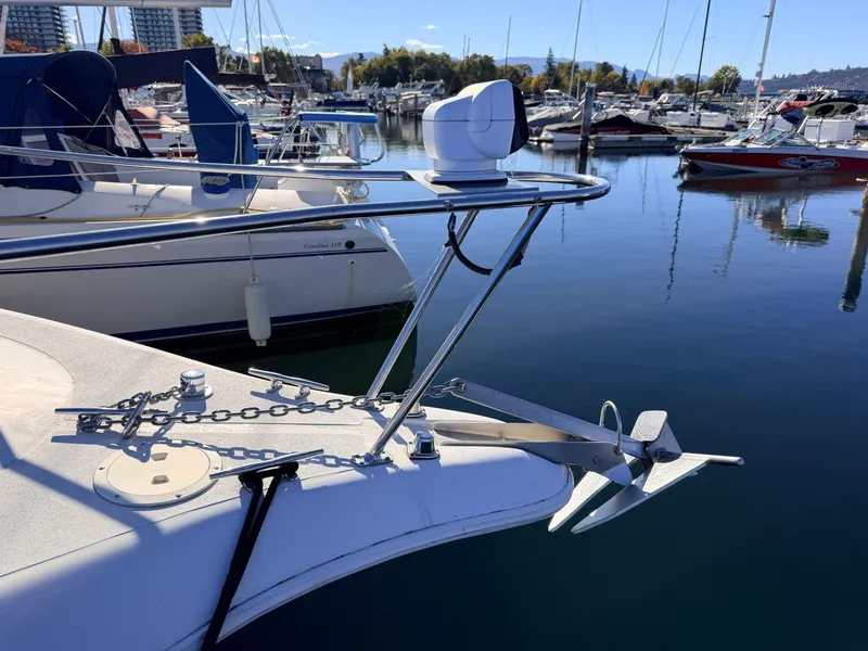 Slide: The Image of 1995 Larson Cabrio 280 - 8700000