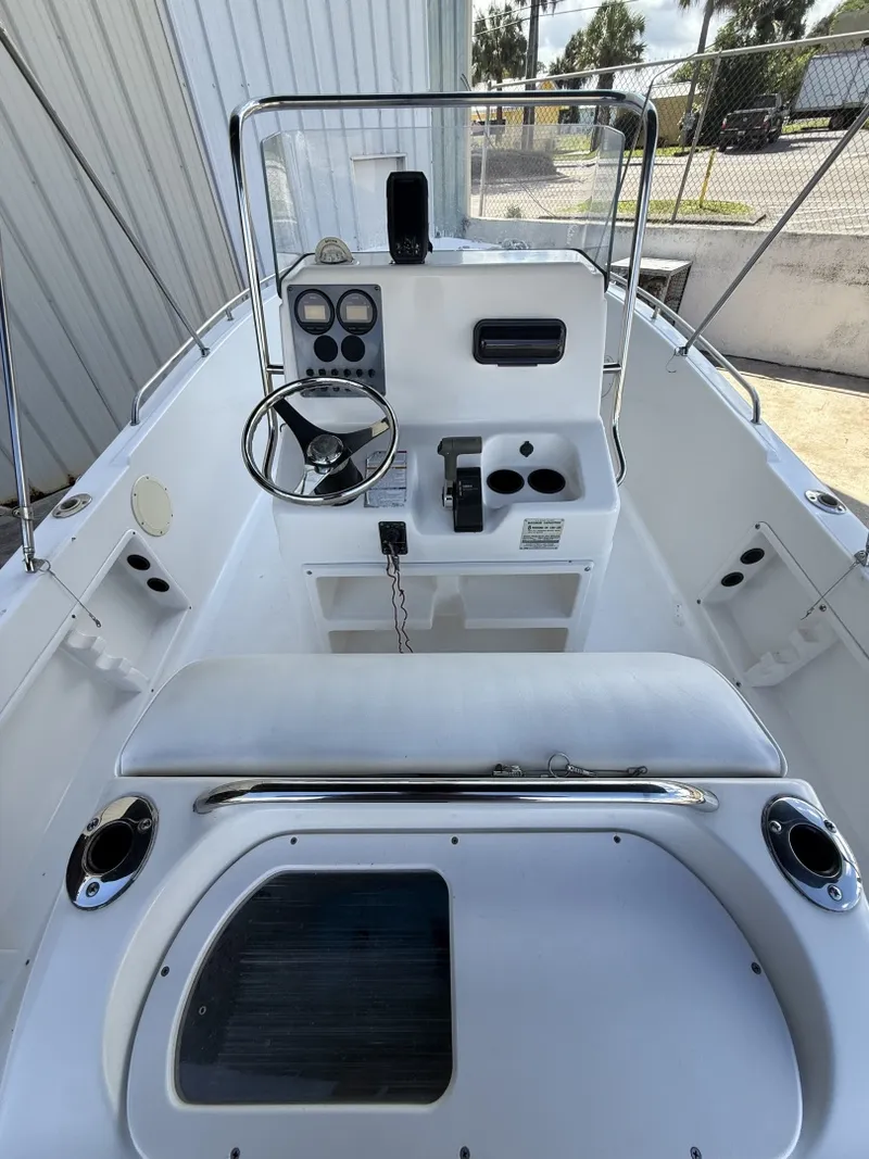 Slide: The Image of Robalo R190 2003 - 8602143