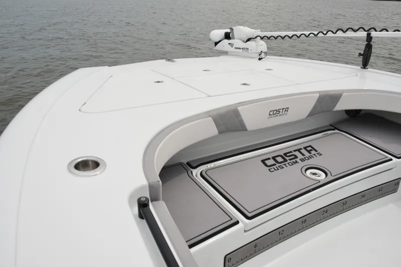 Slide: The Image of Costa Custom 26 2023 - 8603025