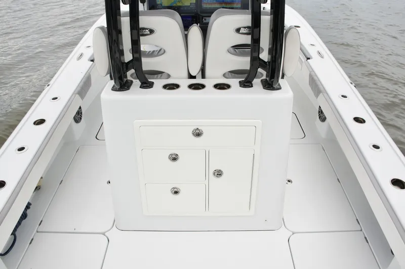 Slide: The Image of Costa Custom 26 2023 - 8603076