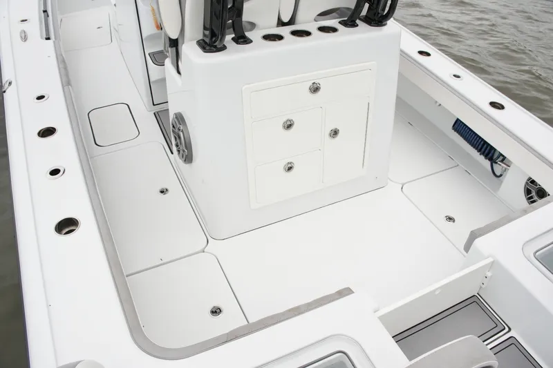 Slide: The Image of Costa Custom 26 2023 - 8603080