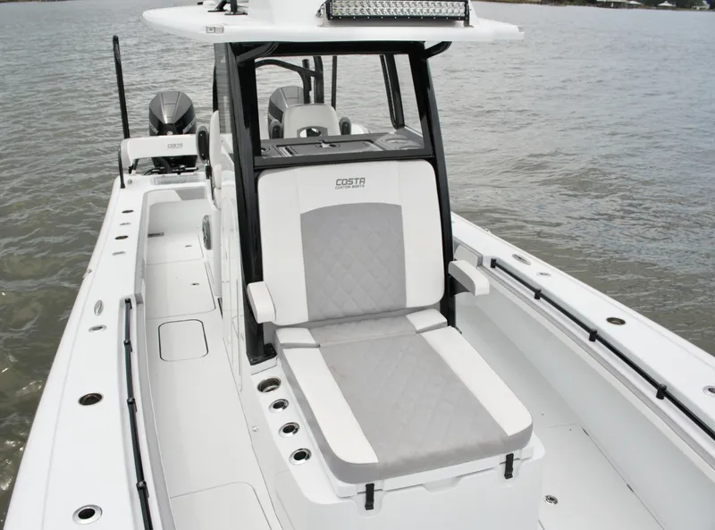 Slide: The Image of Costa Custom 26 2023 - 8603049