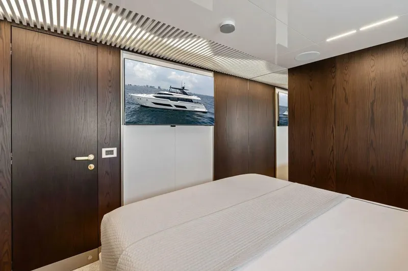 Slide: The Image of Ferretti 850 Motoryacht 2022 - 8603622