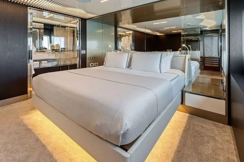 Slide: The Image of Ferretti 850 Motoryacht 2022 - 8603613