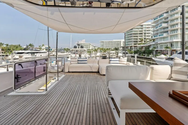 Slide: The Image of Ferretti 850 Motoryacht 2022 - 8603582