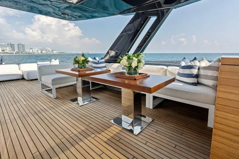 Slide: The Image of Ferretti 850 Motoryacht 2022 - 8603579