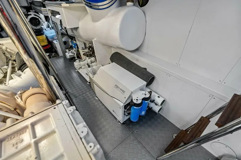 Slide: The Image of Ferretti 850 Motoryacht 2022 - 8603635