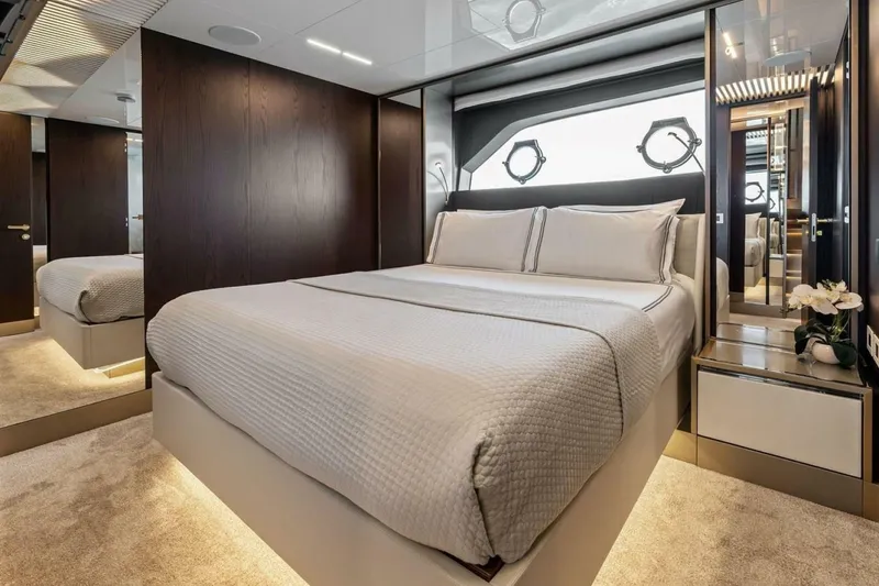 Slide: The Image of Ferretti 850 Motoryacht 2022 - 8603621