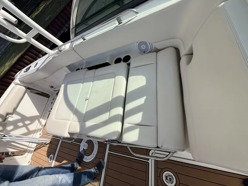Slide: The Image of Boston Whaler 230 Vantage 2017 - 8603820