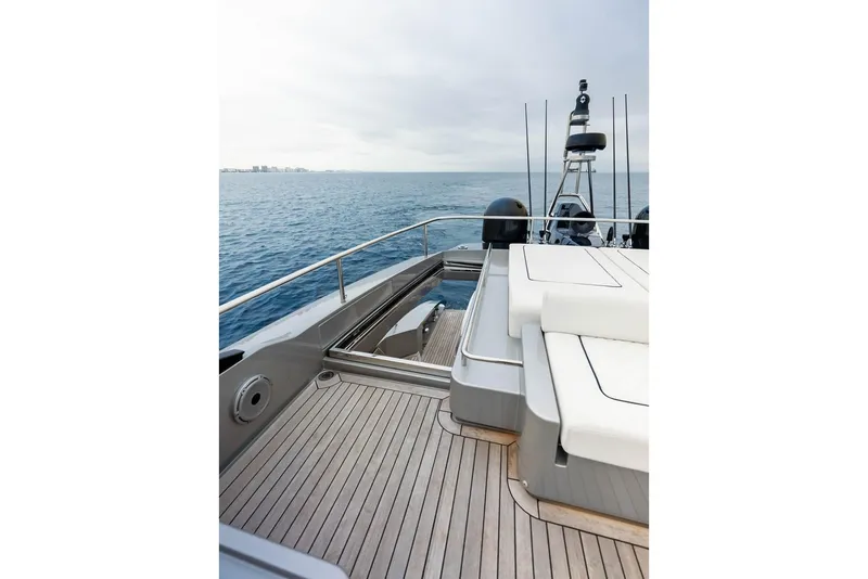 Slide: The Image of Riva Folgore 2021 - 8604008