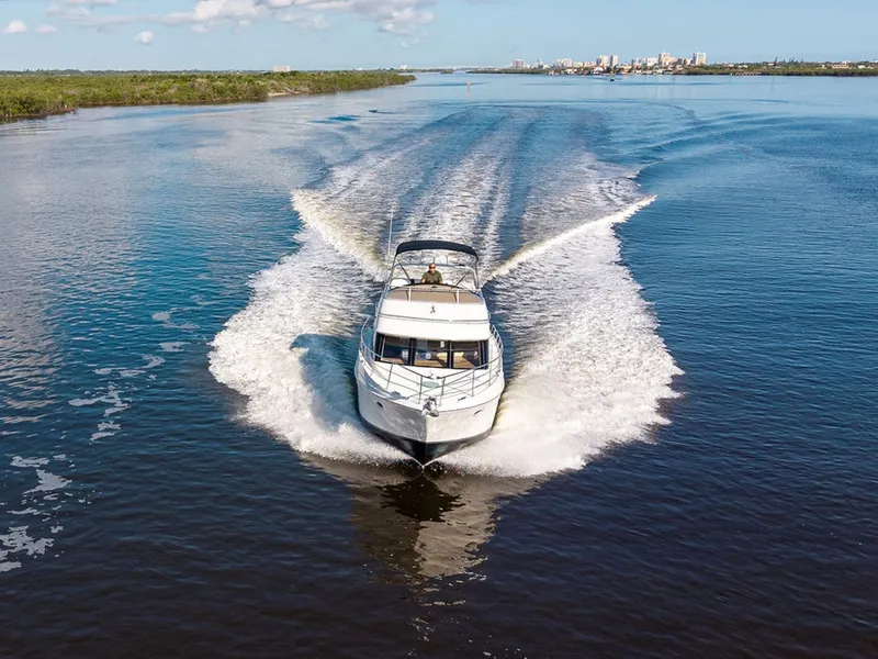 Slide: The Image of Carver Yachts 360 Sport Sedan 2004 - 8604062