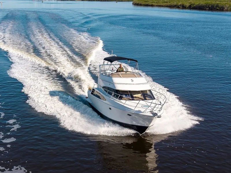Slide: The Image of Carver Yachts 360 Sport Sedan 2004 - 8604061