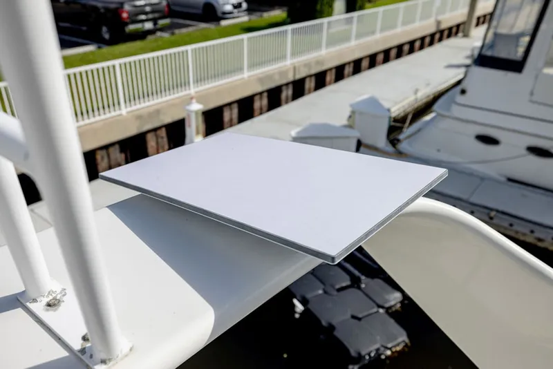 Slide: The Image of Carver Yachts 360 Sport Sedan 2004 - 8604086