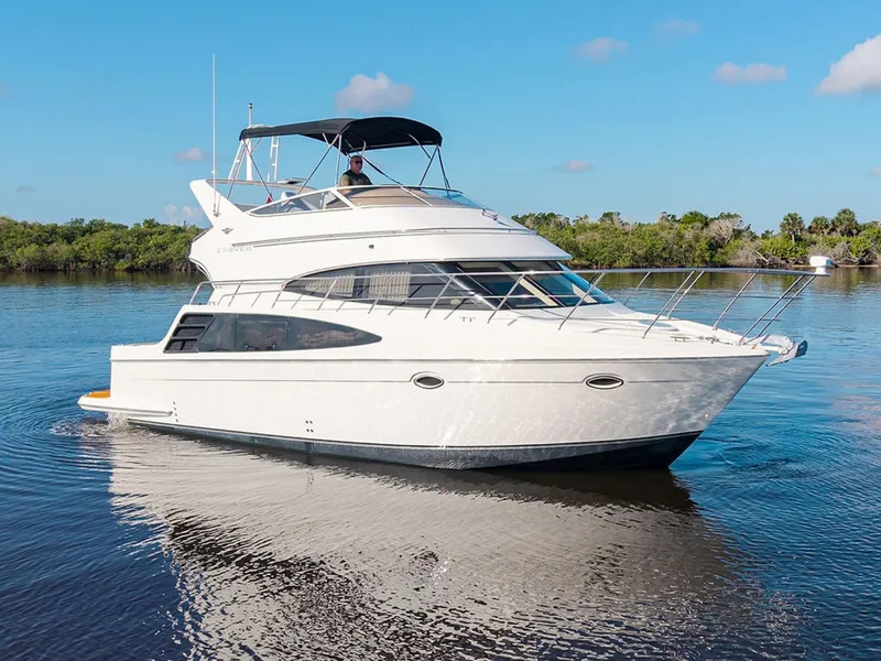 Slide: The Image of Carver Yachts 360 Sport Sedan 2004 - 8604069