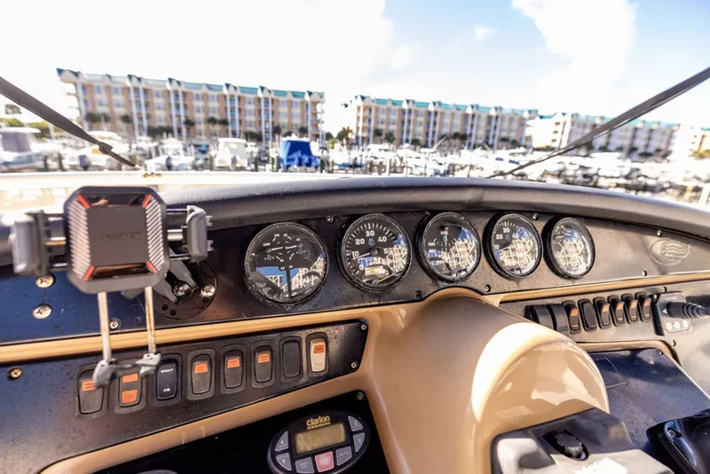 Slide: The Image of Carver Yachts 360 Sport Sedan 2004 - 8604081