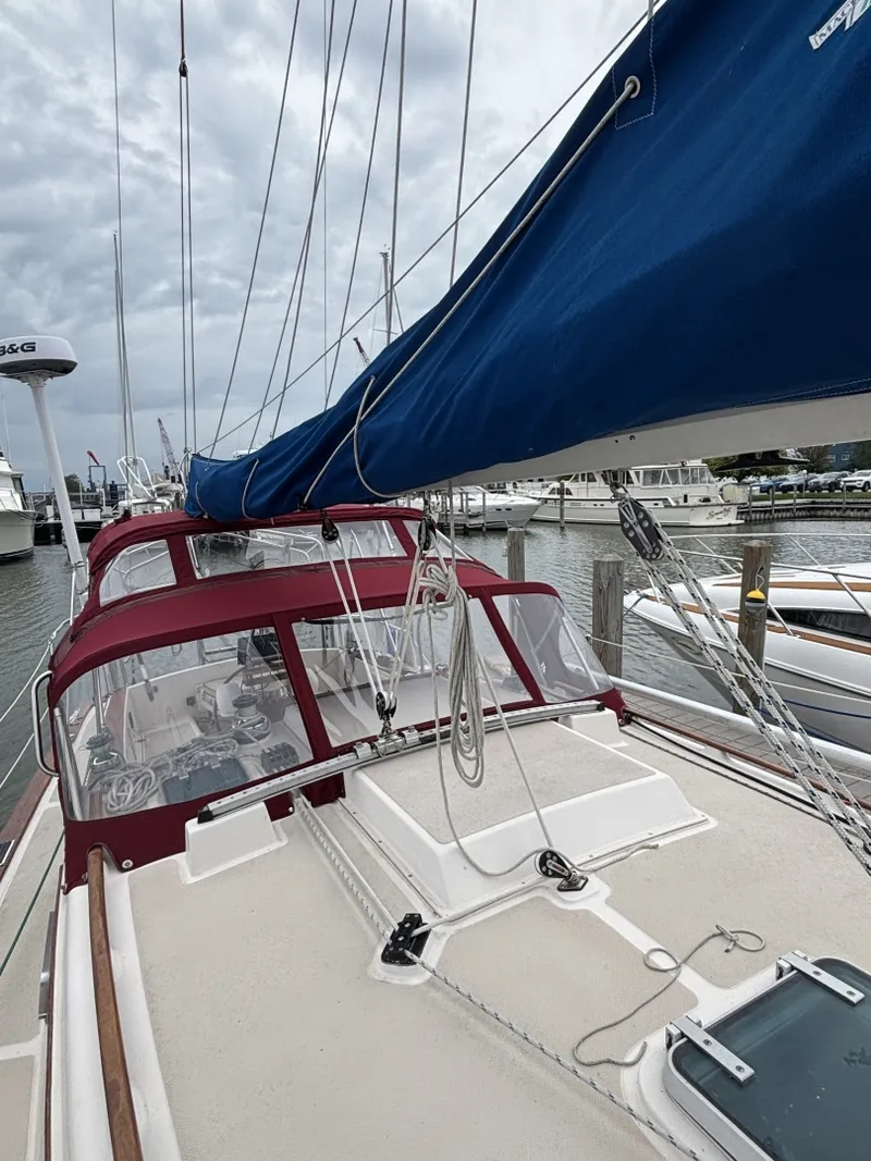 Slide: The Image of Island Packet 31 1987 - 8634034