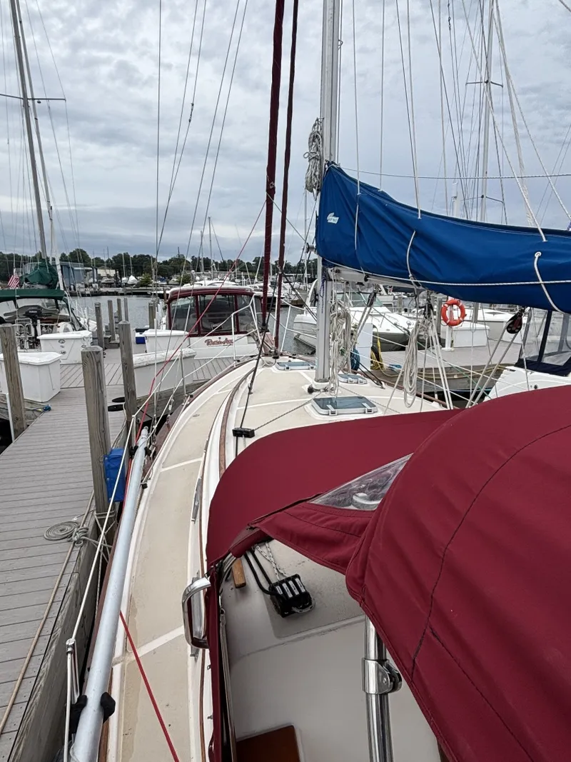 Slide: The Image of Island Packet 31 1987 - 8634037