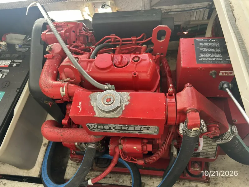 Slide: The Image of Bayliner 3988 generator - 8634943