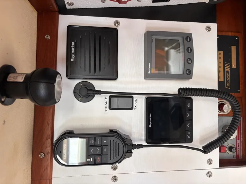 Slide: The Image of Sabre 42 1990 - 8634354
