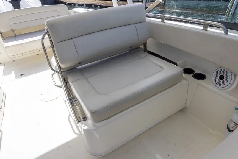 Slide: The Image of Boston Whaler 270 Vantage 2019 - 8634524