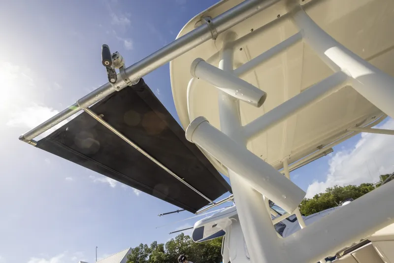 Slide: The Image of Boston Whaler 270 Vantage 2019 - 8634548
