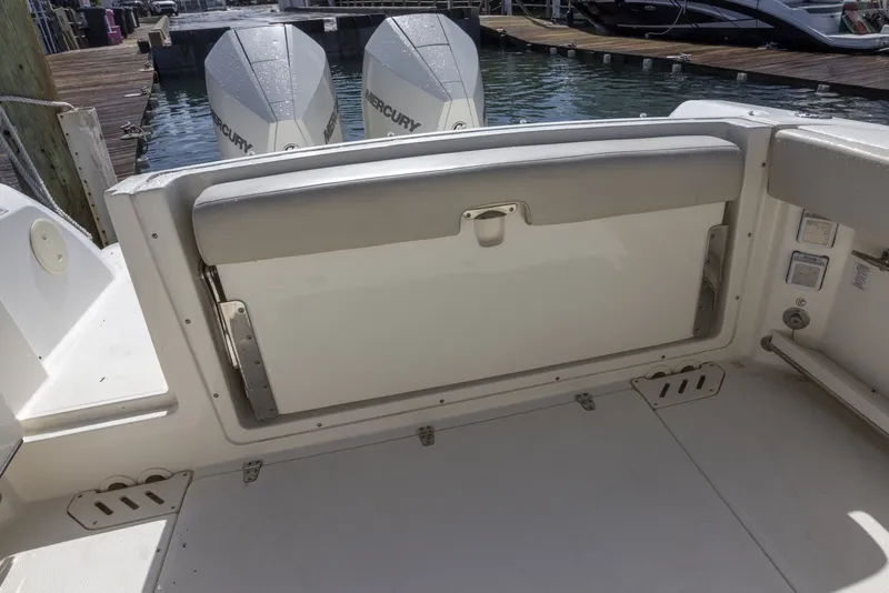 Slide: The Image of Boston Whaler 270 Vantage 2019 - 8634530