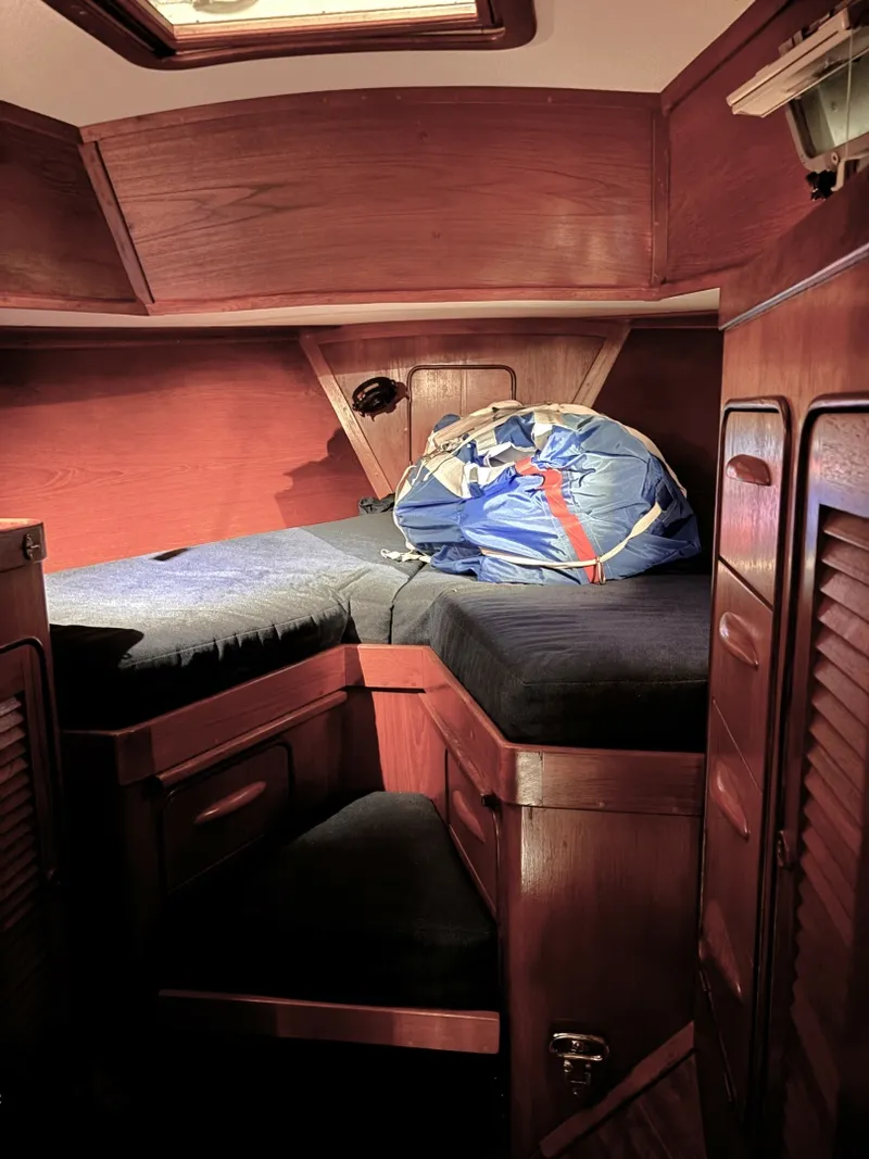 Slide: The Image of Gulfstar 50 1980 - 8634564