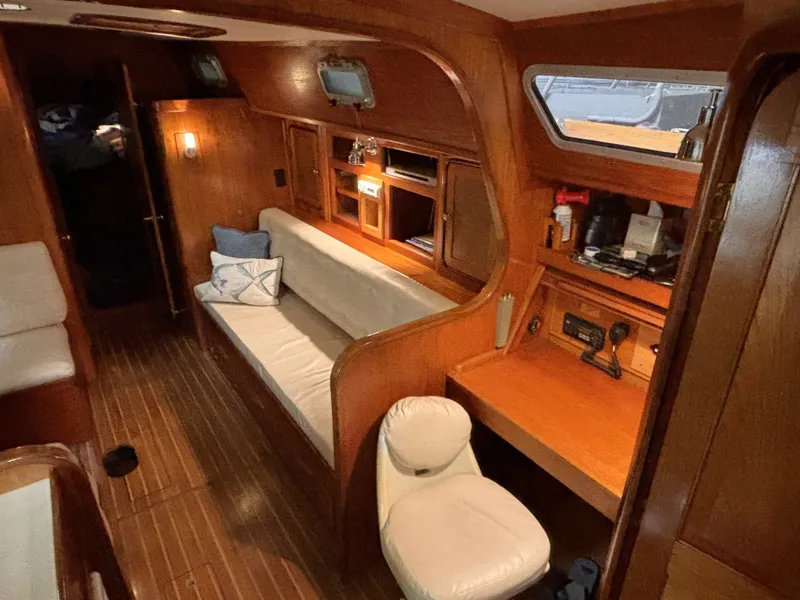 Slide: The Image of Gulfstar 50 1980 - 8634516