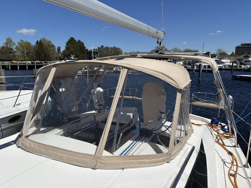 Slide: The Image of Marlow-Hunter 37 2016 - 8634783