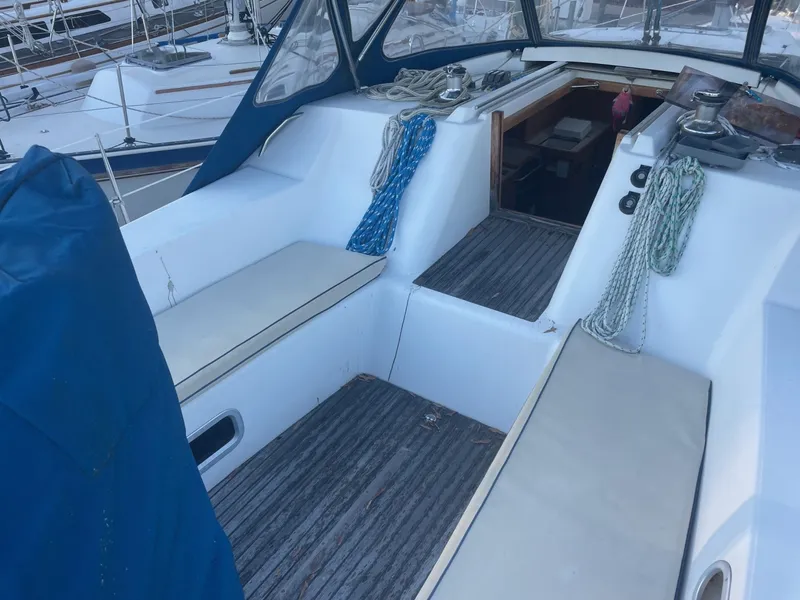 Slide: The Image of Wauquiez 40 Pilot Saloon 2002 - 8634996