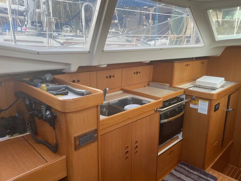 Slide: The Image of Wauquiez 40 Pilot Saloon 2002 - 8635006