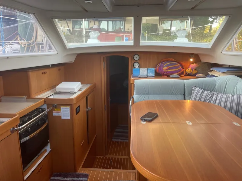 Slide: The Image of Wauquiez 40 Pilot Saloon 2002 - 8635012