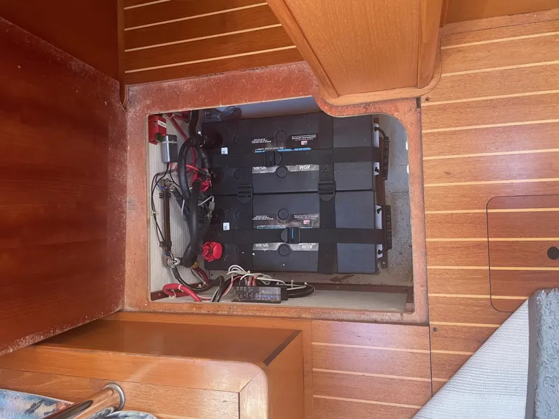 Slide: The Image of Wauquiez 40 Pilot Saloon 2002 - 8635013