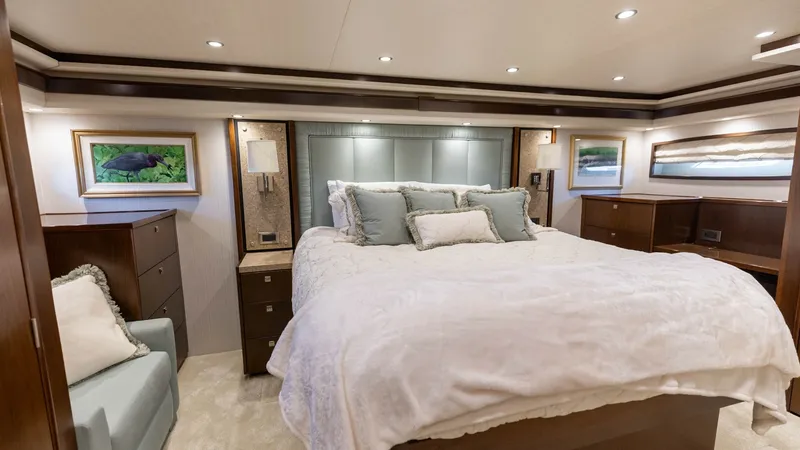 Slide: The Image of 2015 Viking 76 Enclosed Bridge- CHULA- Master Stateroom - 8680125