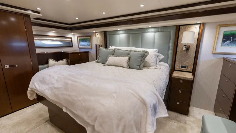 Slide: The Image of 2015 Viking 76 Enclosed Bridge- CHULA- Master Stateroom - 8680124