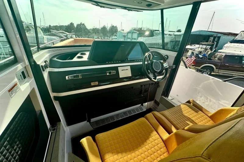 Slide: The Image of Axopar Brabus 28 Cabin 2021 - 8695173