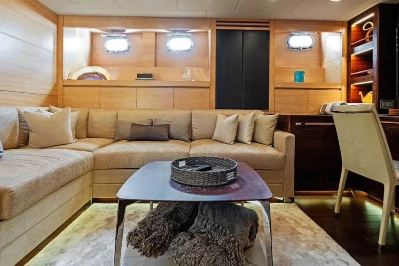 Slide: The Image of Mangusta 94 2016 - 8695242