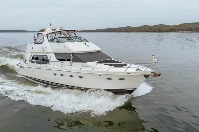 The Image of Carver Yachts 56 Voyager 2006 - 8695329