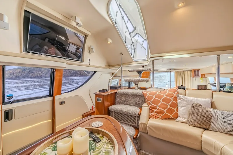 Slide: The Image of Carver Yachts 56 Voyager 2006 - 8695453