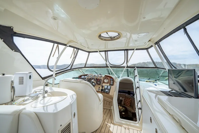 Slide: The Image of Carver Yachts 56 Voyager 2006 - 8695466