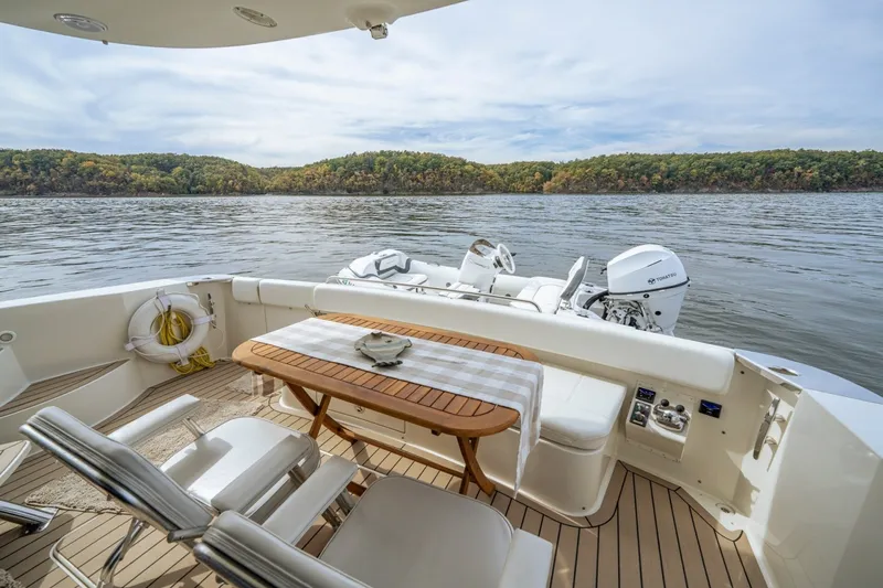 Slide: The Image of Carver Yachts 56 Voyager 2006 - 8695415
